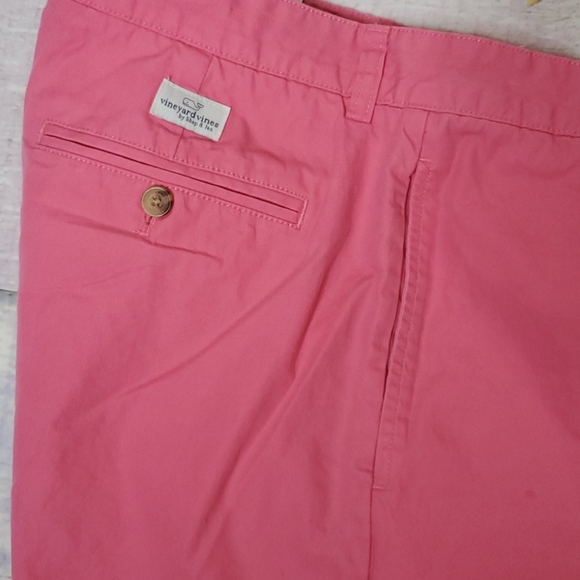 Men's Vineyard Vines Flat Front Club Shorts - Picture 4 of 12